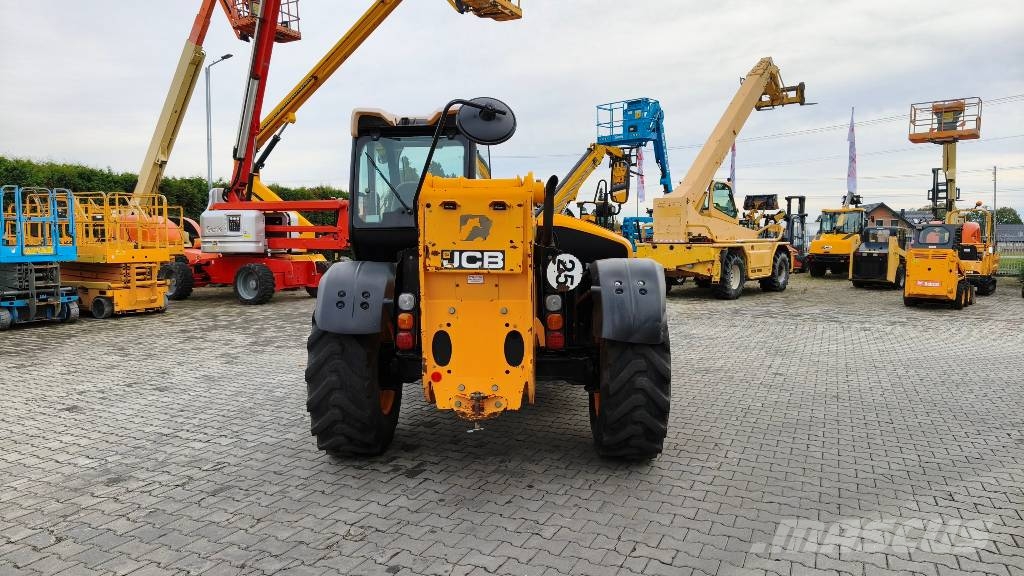 JCB 533-105 텔러 핸들러