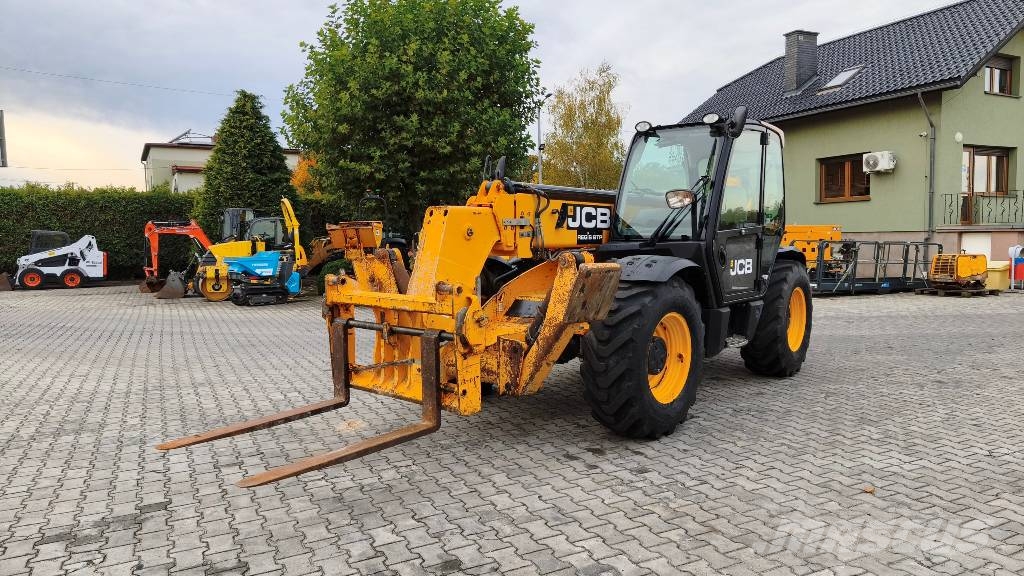 JCB 533-105 텔러 핸들러