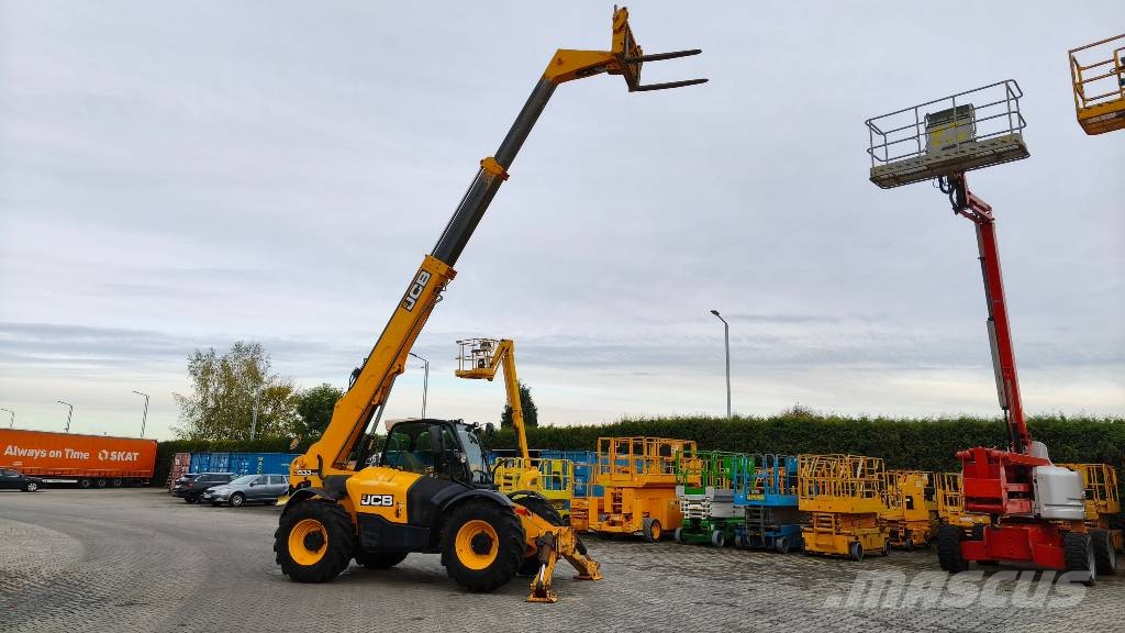 JCB 533-105 텔러 핸들러
