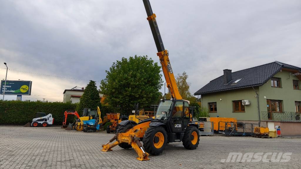 JCB 533-105 텔러 핸들러
