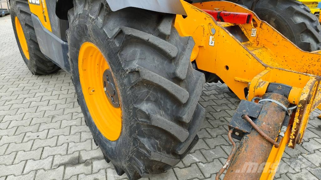 JCB 533-105 텔러 핸들러