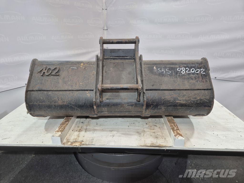  S45 Slotenbak Engcon دلاء