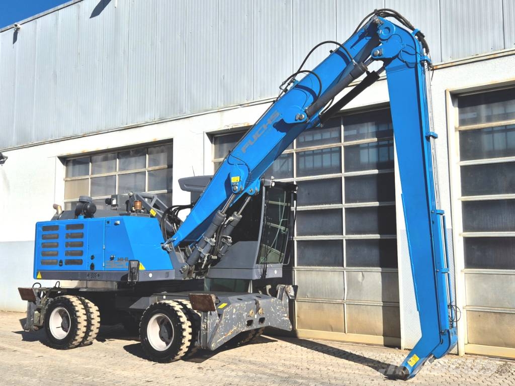 Fuchs MHL 320 F Materialumschlag