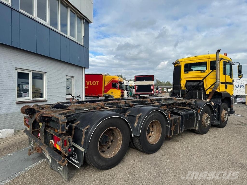 MAN TGA 35.390 8X2 KIPPER - LIFTING AXLE Camiones polibrazo