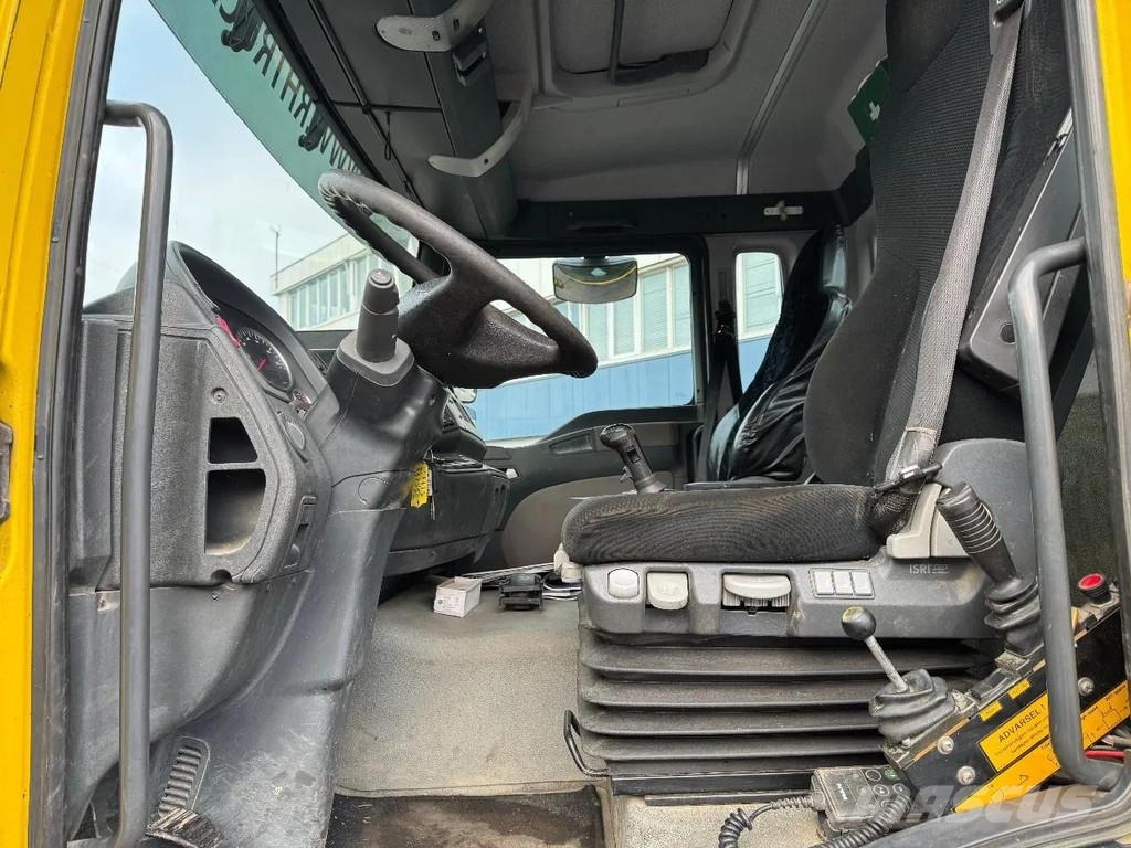 MAN TGA 35.390 8X2 KIPPER - LIFTING AXLE Hook lift trucks