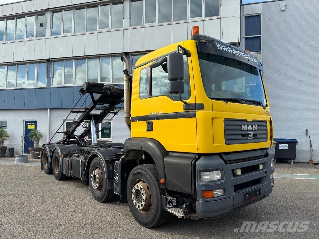 MAN TGA 35.390 8X2 KIPPER - LIFTING AXLE Camiones polibrazo