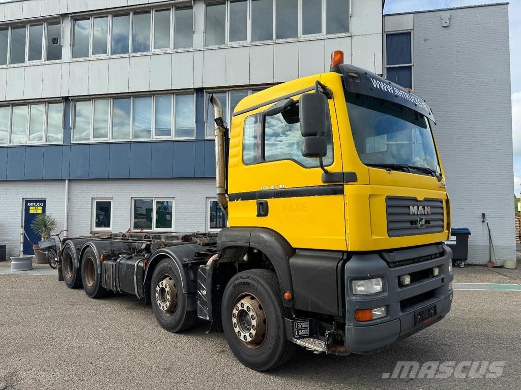 MAN TGA 35.390 8X2 KIPPER - LIFTING AXLE Camiones polibrazo