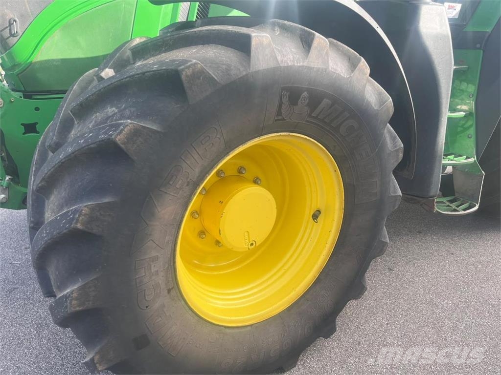 John Deere 6210R AutoPowr, FZW, FKH, TOP Tractoren