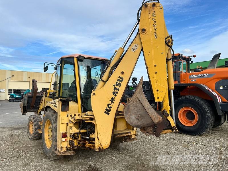 Komatsu WB 93 R-2 Koparko-ładowarki
