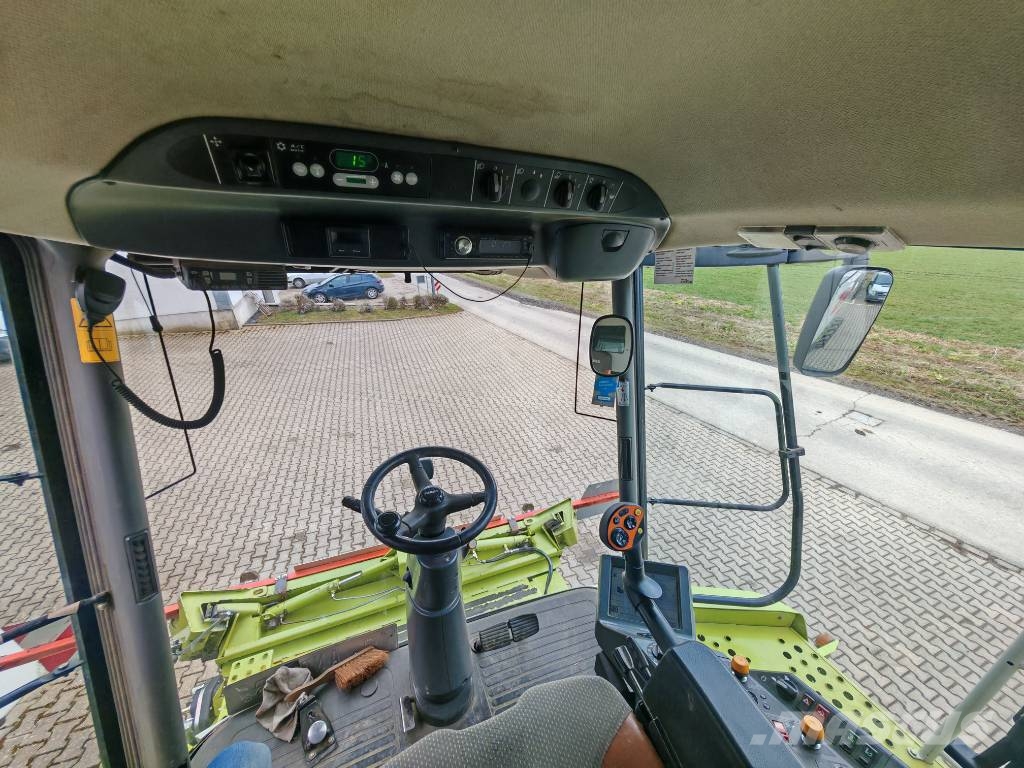 CLAAS Lexion 570 Montana حصادات
