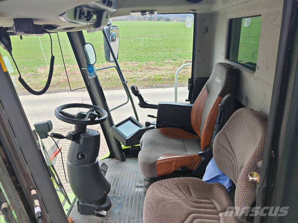 CLAAS Lexion 570 Montana حصادات
