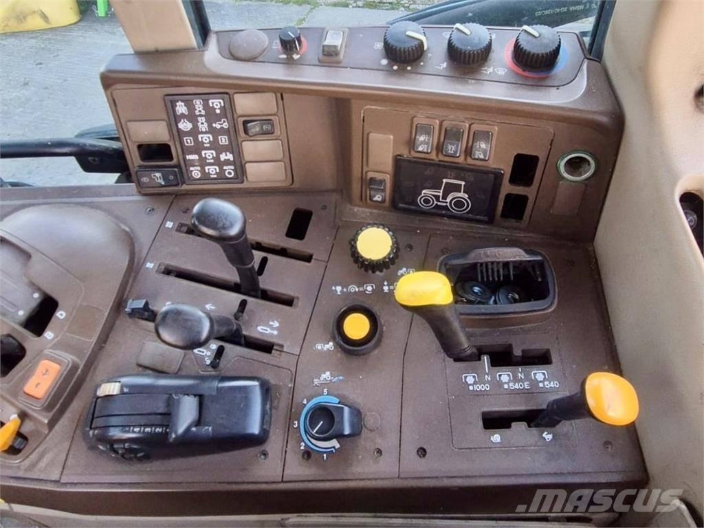 John Deere 6820 mit Herder Grenadier MBK502LS Сельхозтехника - Другие