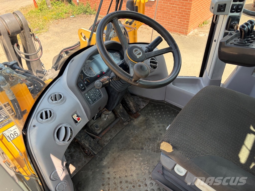 Volvo L110H 19 Wheel loaders