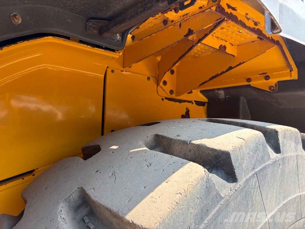 Volvo L110H 19 Wheel loaders