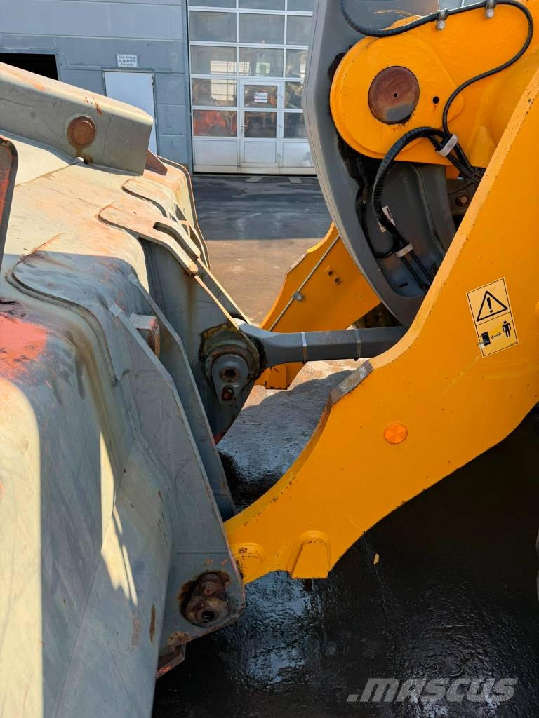 Liebherr L 566 Xpower // BJ. 2021 / 2988/WAAGE/ZSA/Joystick Iekrāvēji uz riteņiem
