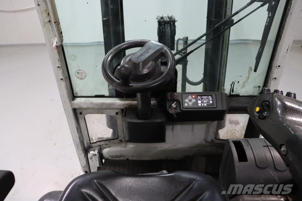 UniCarriers AS2N1L15Q شاحنات ذات رافعات شوكية تعمل بالكهرباء