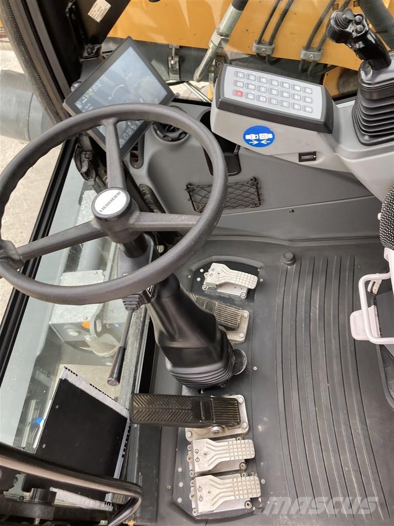 Liebherr A 918 Compact Litronic Pelle sur pneus