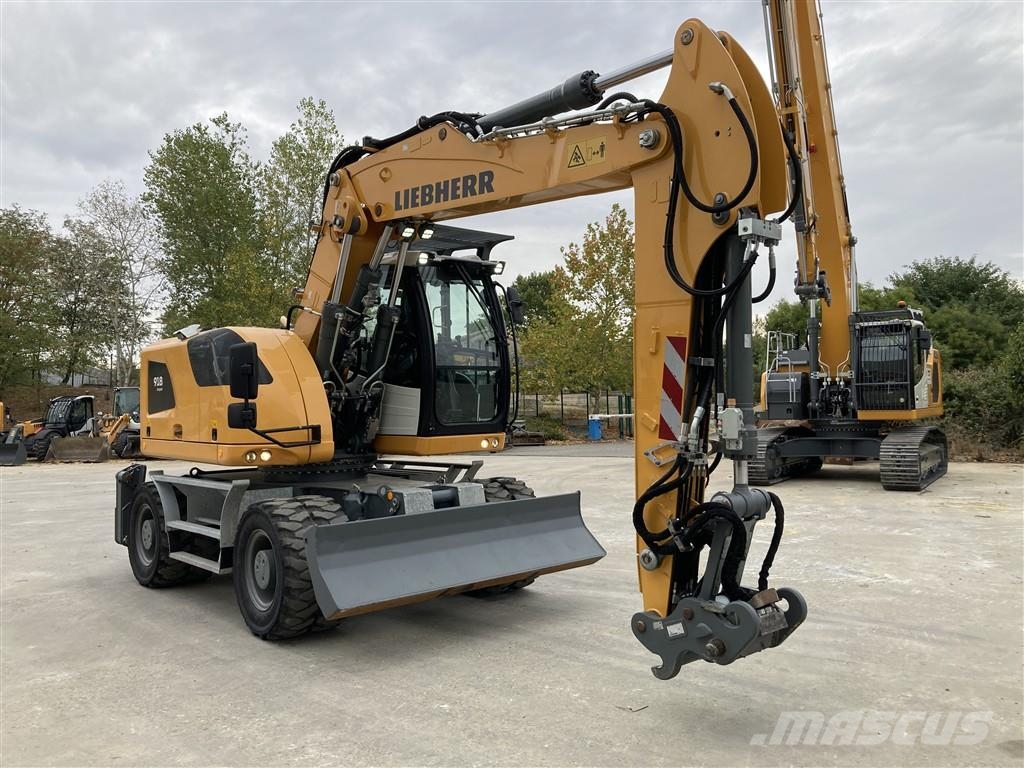 Liebherr A 918 Compact Litronic Pelle sur pneus