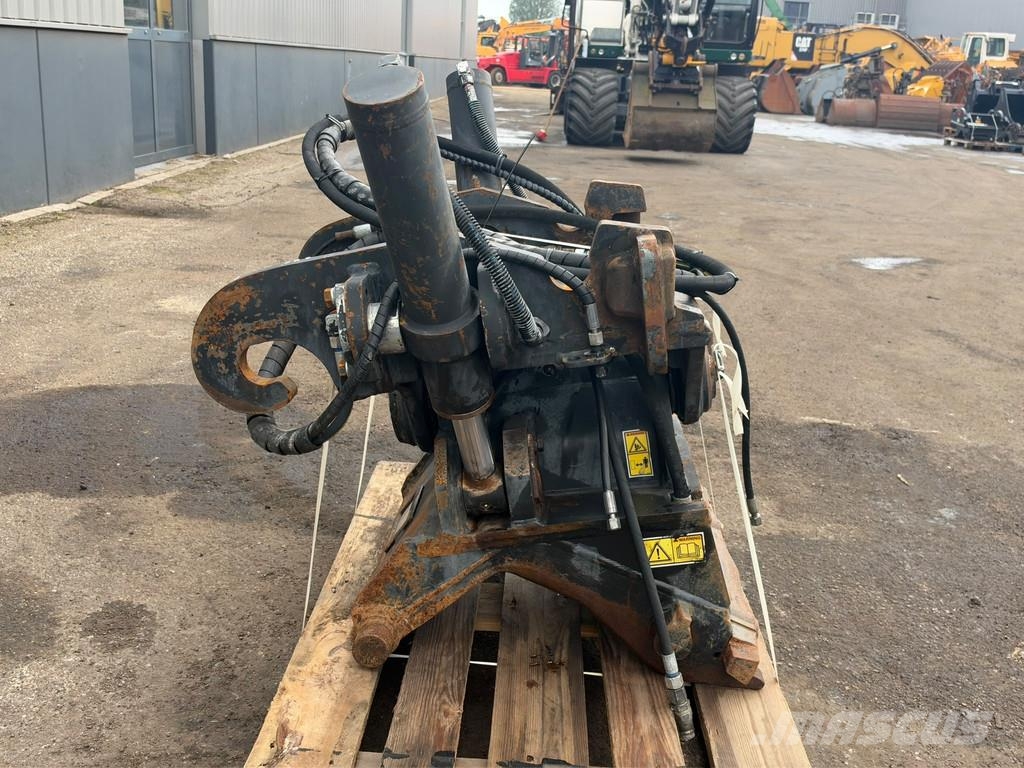 Verachtert Tiltable quickcoupler CWT 40 H4N Schnellwechsler