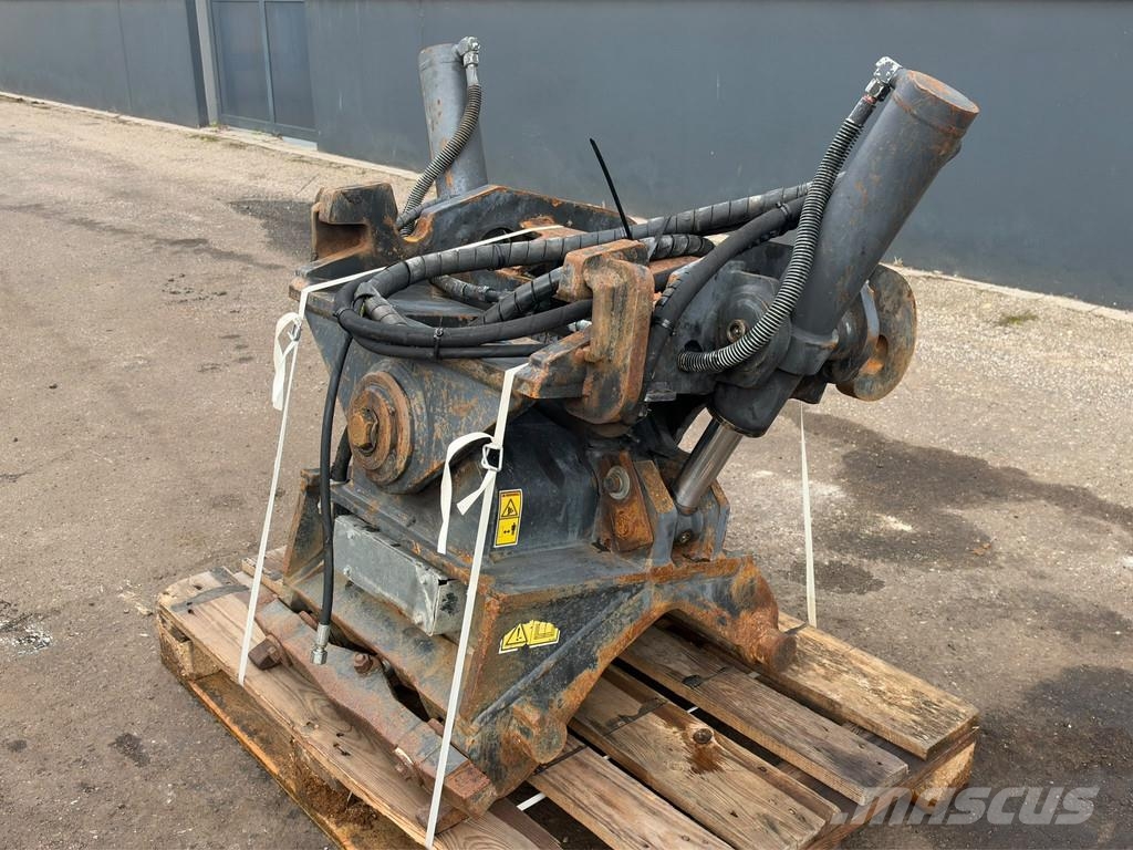 Verachtert Tiltable quickcoupler CWT 40 H4N Schnellwechsler