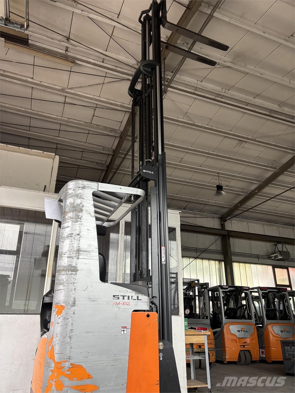Still FM-X10 Reach truck