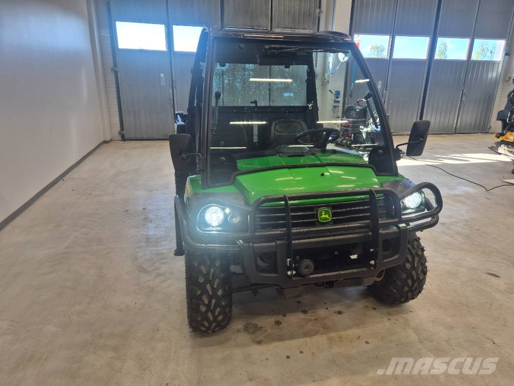 John Deere HPX 815 E Gator Traktori