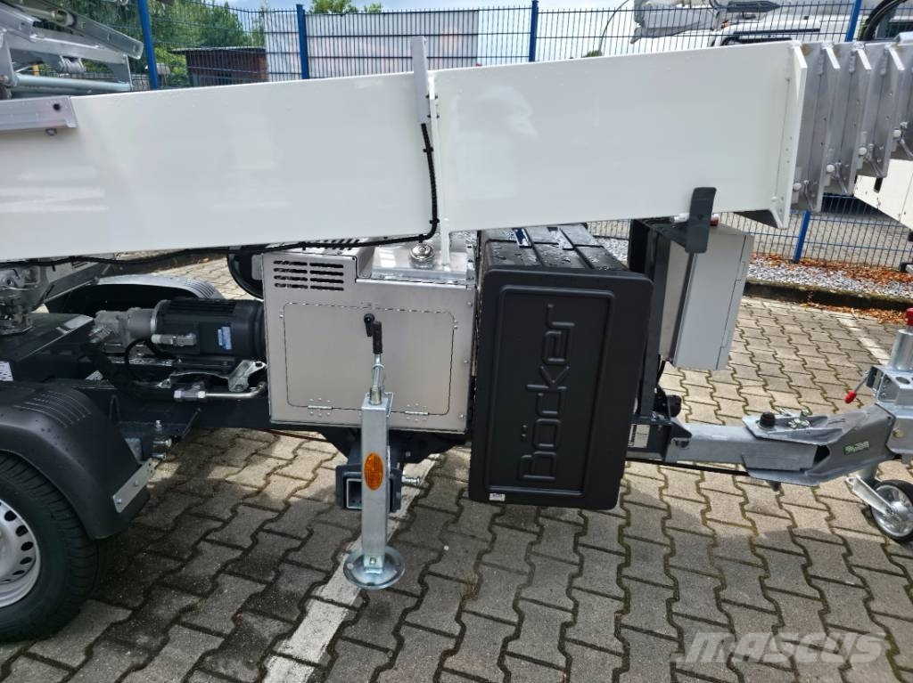 Böcker Junior 24 Goods and furniture lifts