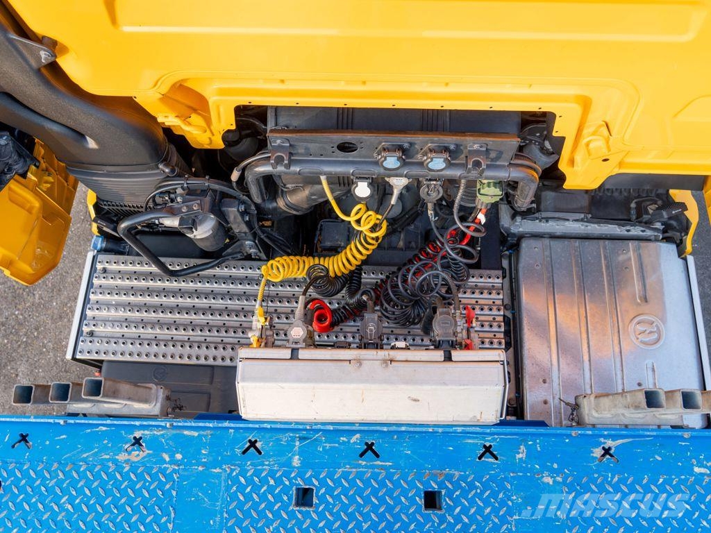 Dezeure SRD47 3-assige dieplader Automobili