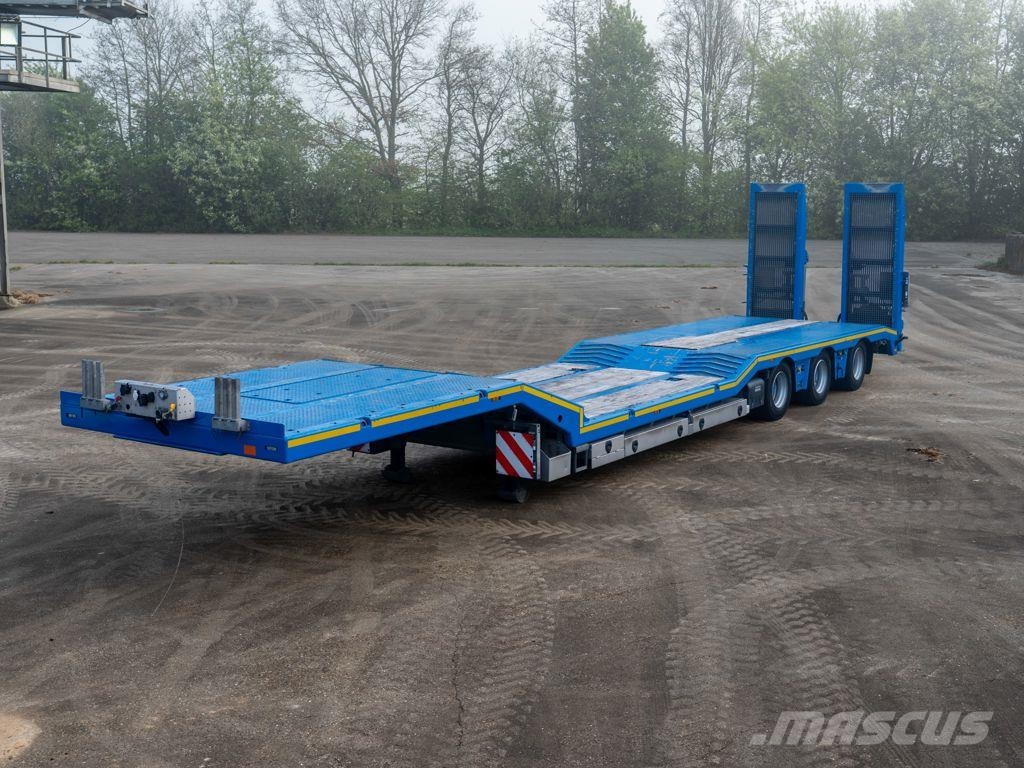 Dezeure SRD47 3-assige dieplader Automobili
