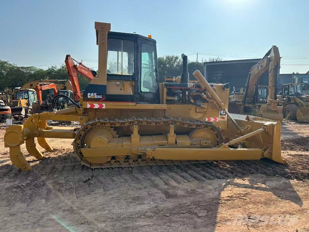 CAT D 6 G Kāpurķēžu buldozeri