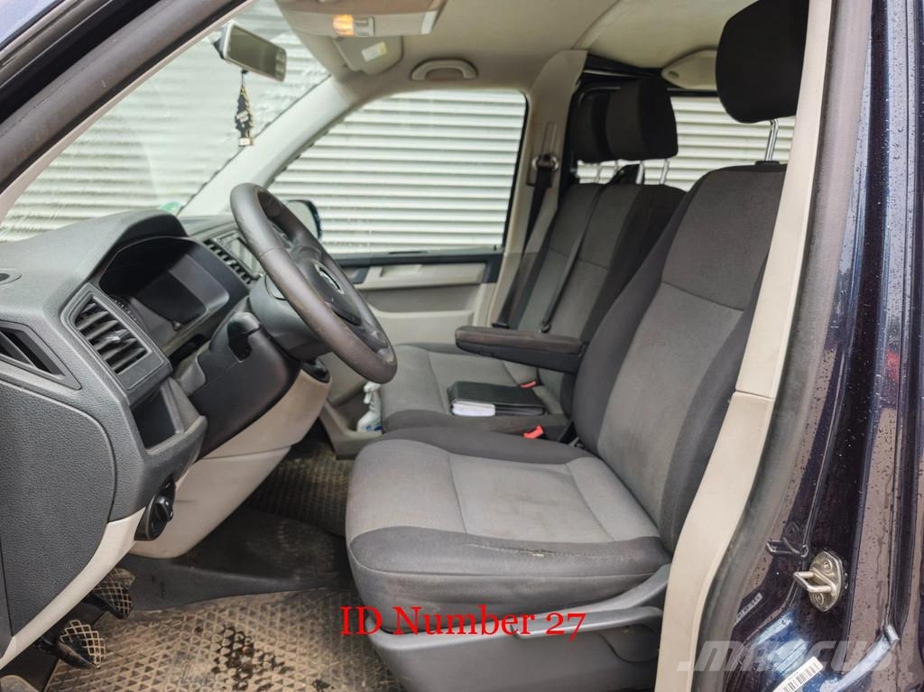 Volkswagen Transporter 2.0 TDI 9 Persons! Kistehergépjárművek