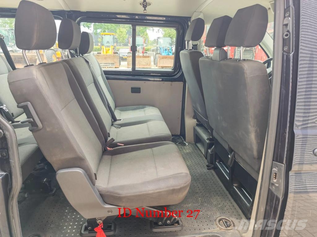 Volkswagen Transporter 2.0 TDI 9 Persons! Kistehergépjárművek