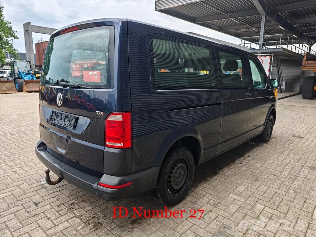 Volkswagen Transporter 2.0 TDI 9 Persons! Kistehergépjárművek