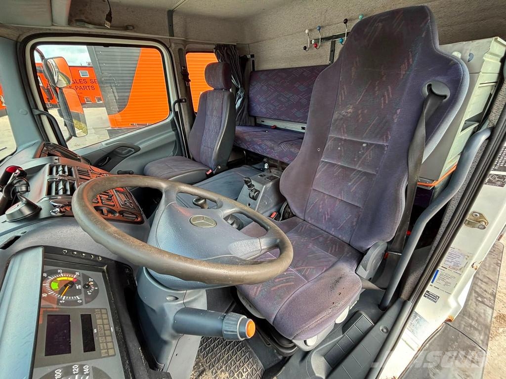 Mercedes-Benz Atego 1225 4x4 HIAB 088E-4 / PLATFORM L=3544 mm Smagās mašīnas ar celtni