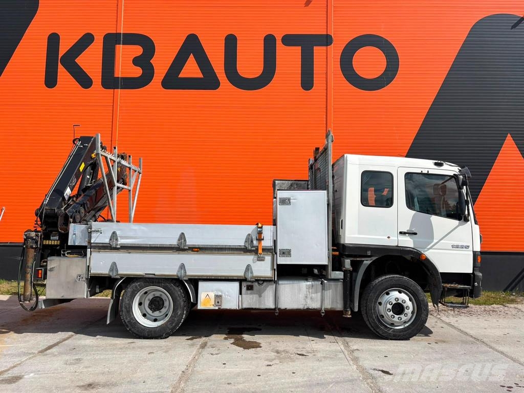 Mercedes-Benz Atego 1225 4x4 HIAB 088E-4 / PLATFORM L=3544 mm Smagās mašīnas ar celtni