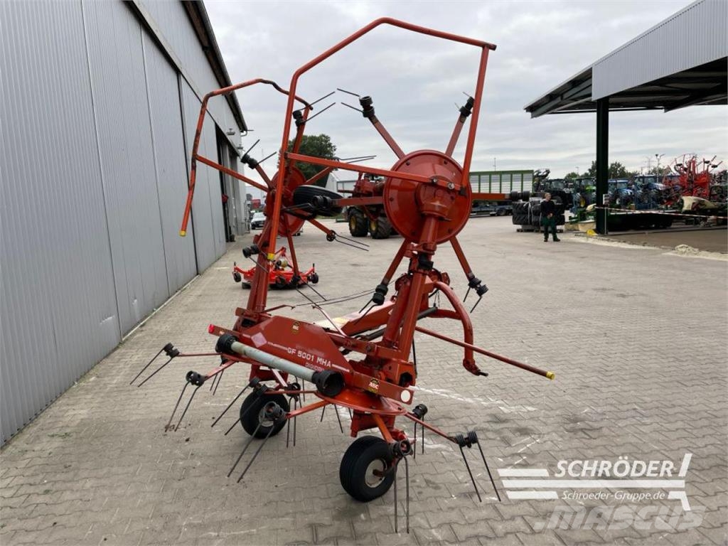 Kuhn GF 5001 MHA مكابس وميبسات التبن