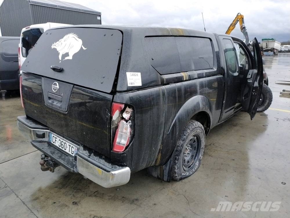 Nissan Navara سيارات