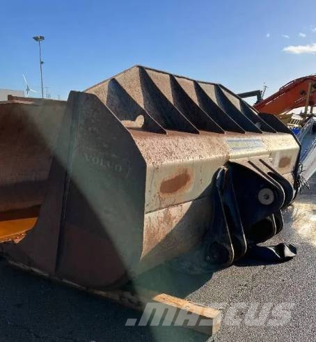 Volvo L350F Rock Bucket (Volvo) Schaufeln