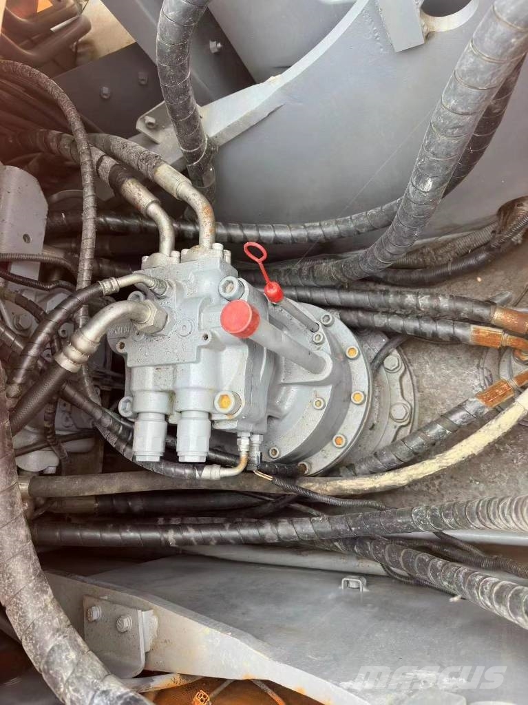 Hitachi ZX 210 履帶式 挖土機/掘鑿機/挖掘機
