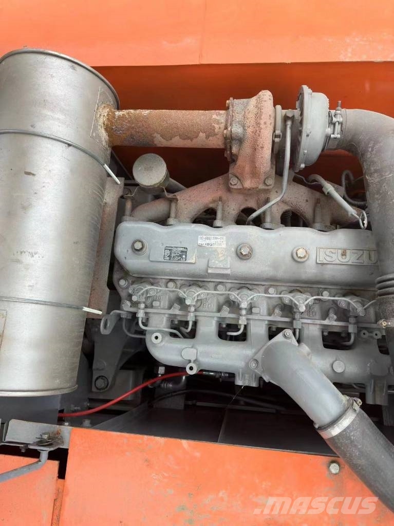 Hitachi ZX 210 履帶式 挖土機/掘鑿機/挖掘機