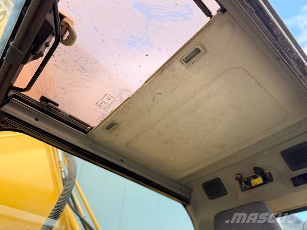 CAT 330F LN Vikšriniai ekskavatoriai