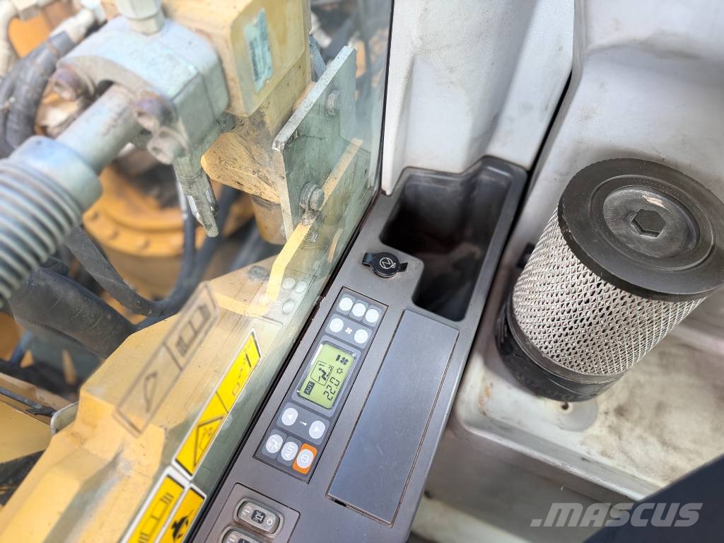 CAT 330F LN Vikšriniai ekskavatoriai