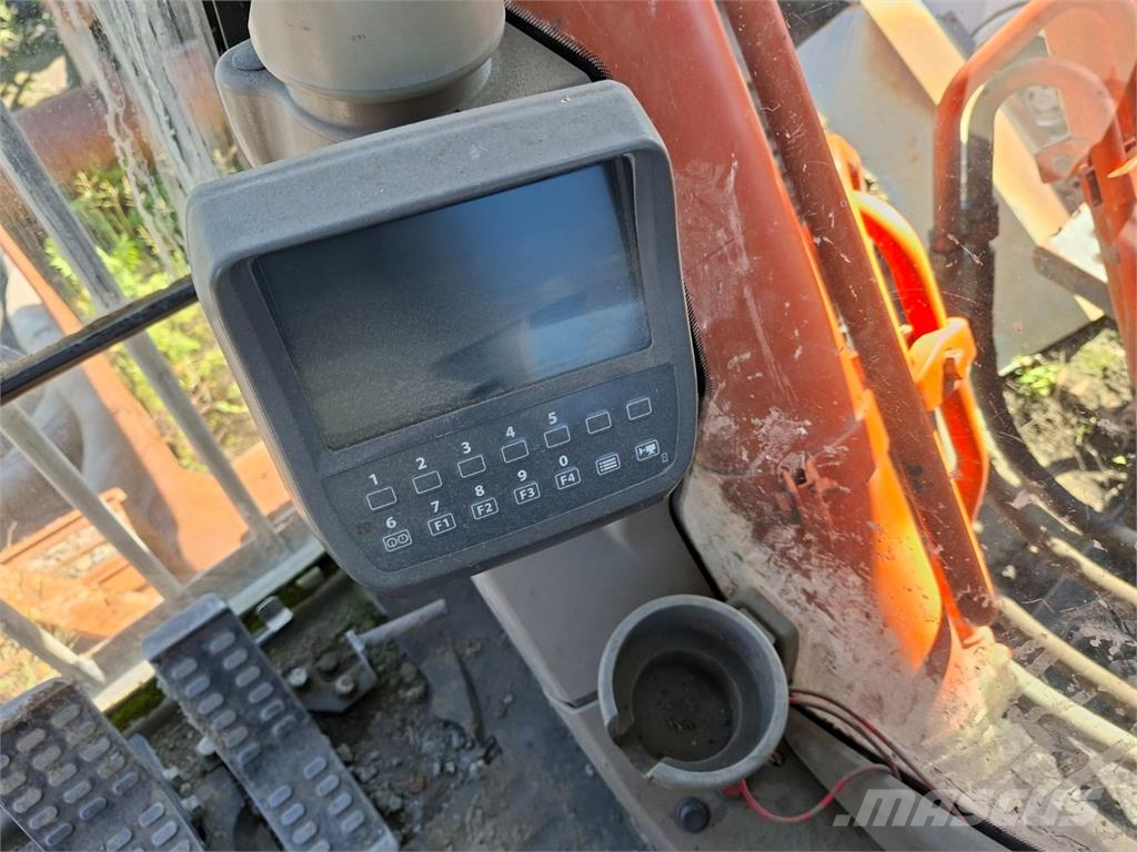 Hitachi ZX 200 Muut autot