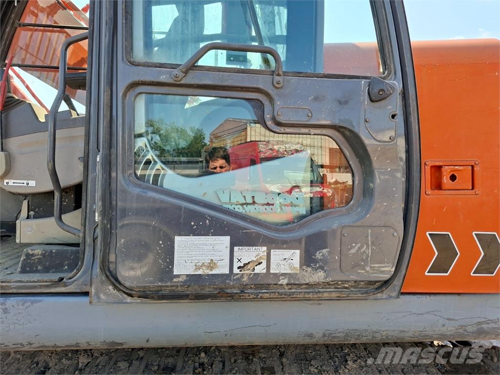 Hitachi ZX 200 Muut autot