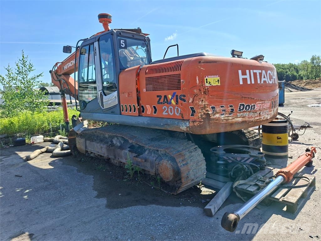 Hitachi ZX 200 Muut autot