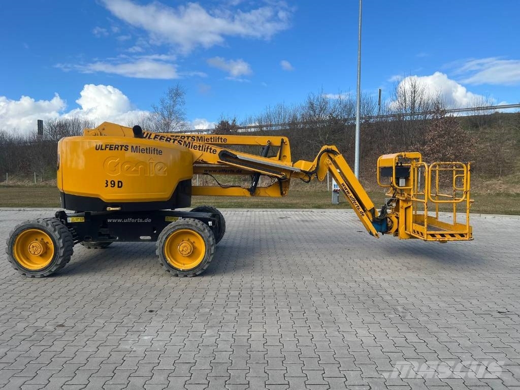Genie Z 45 XC Articulated boom lifts