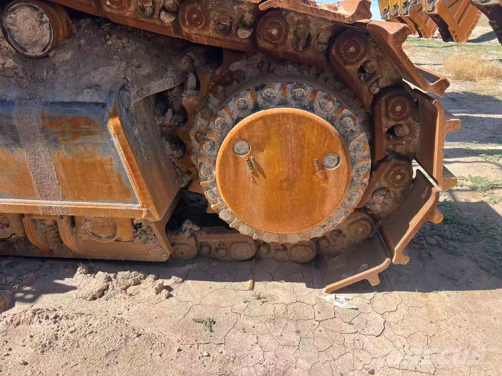 CAT 374 Koparki gąsienicowe