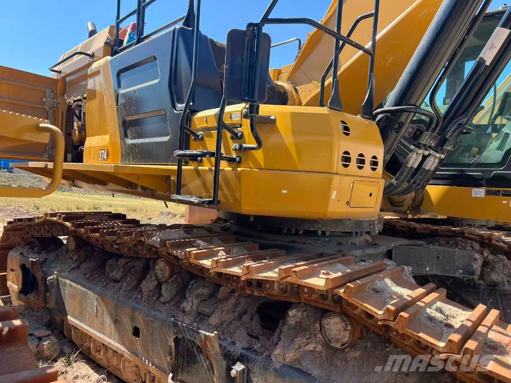 CAT 374 Koparki gąsienicowe