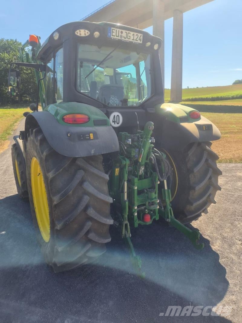 John Deere 6M125 Traktory