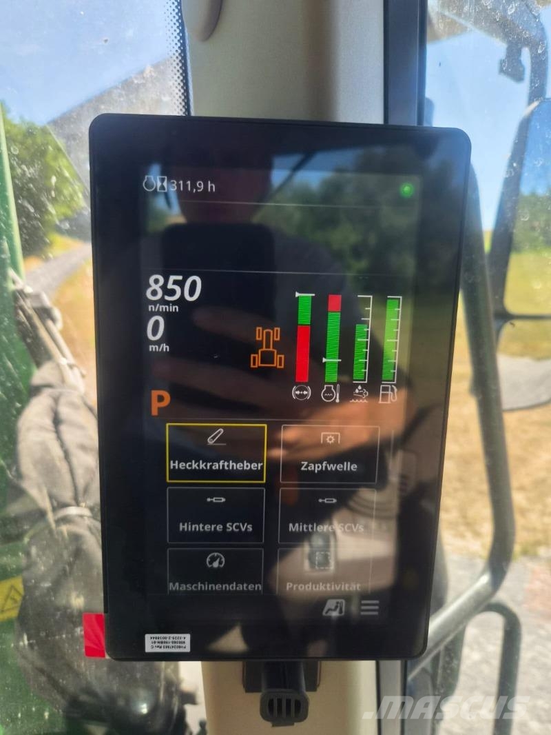 John Deere 6M125 Traktory